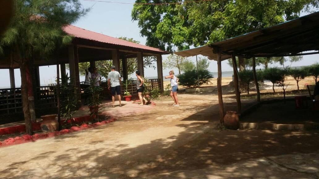 Tendaba Camp Ξενοδοχείο Εξωτερικό φωτογραφία